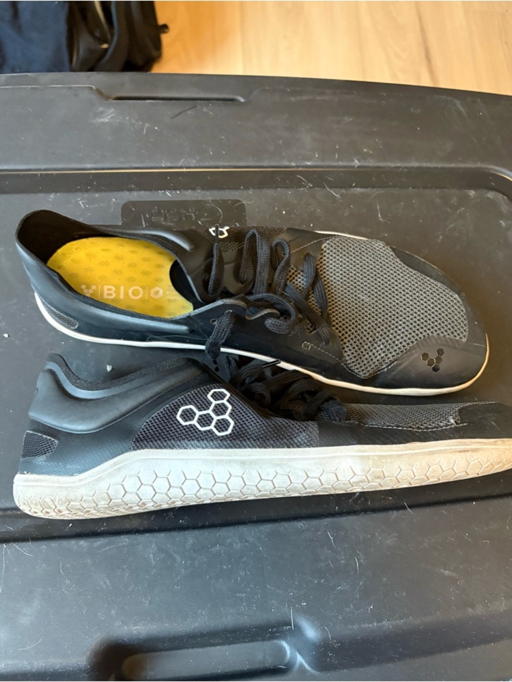 Vivo barefoot Men's Black and Gray Minimalist Athletic Shoes